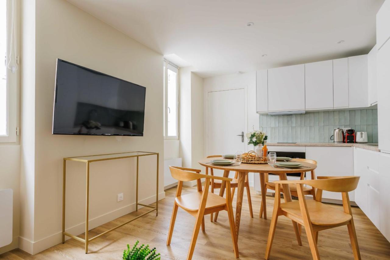 Charming Appart Duplex 7P2Br Le Marais Lägenhet Paris Exteriör bild
